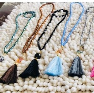 Tassel necklace black100% handmade made in México